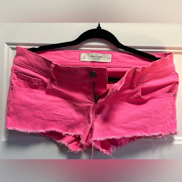 Abercrombie & Fitch Short Shorts Pink, Size 4, W27. - Picture 1 of 7
